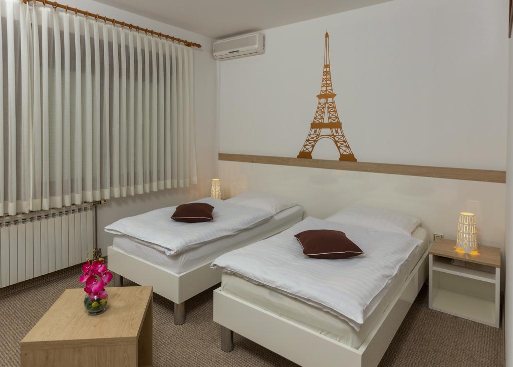 Rooms Pleska Near Zagreb Airport Velika Gorica Exterior foto