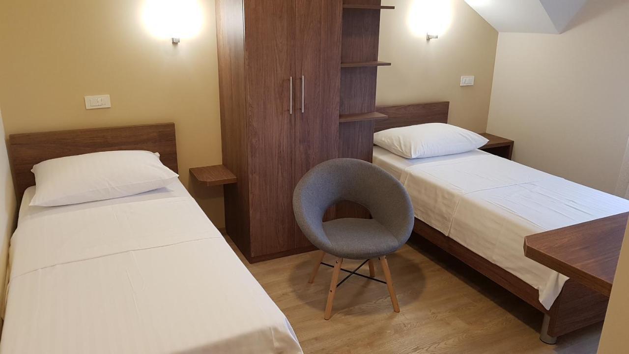 Rooms Pleska Near Zagreb Airport Velika Gorica Exterior foto